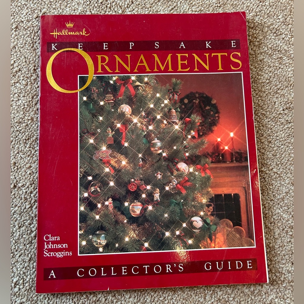 Vintage Hallmark Keepsake Ornaments: A Collector’s Guide 🎄